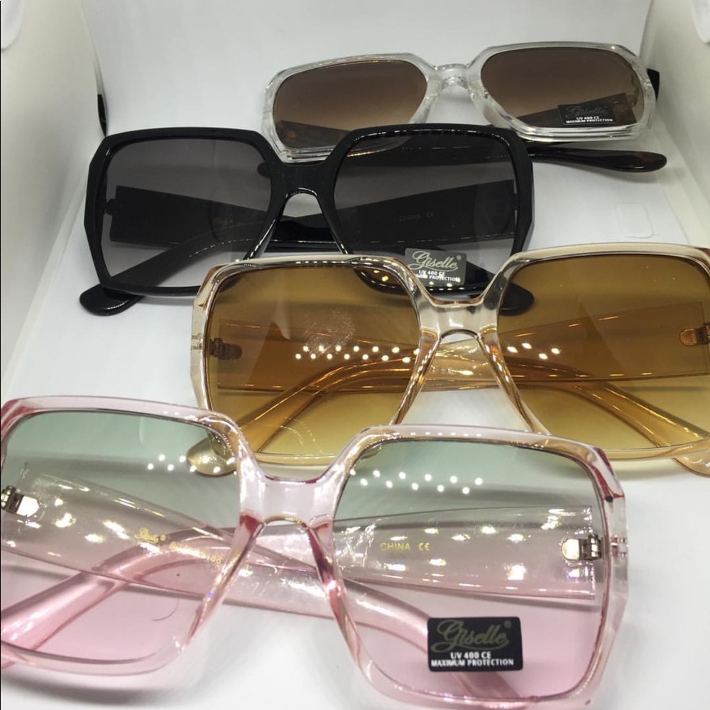 Glasses - Picture 2 of 4